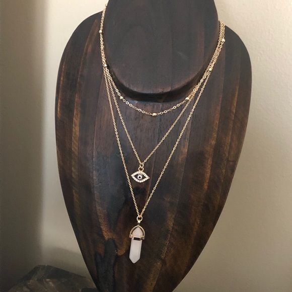 ✨ Triple layer necklace ✨ - Picture 3 of 5